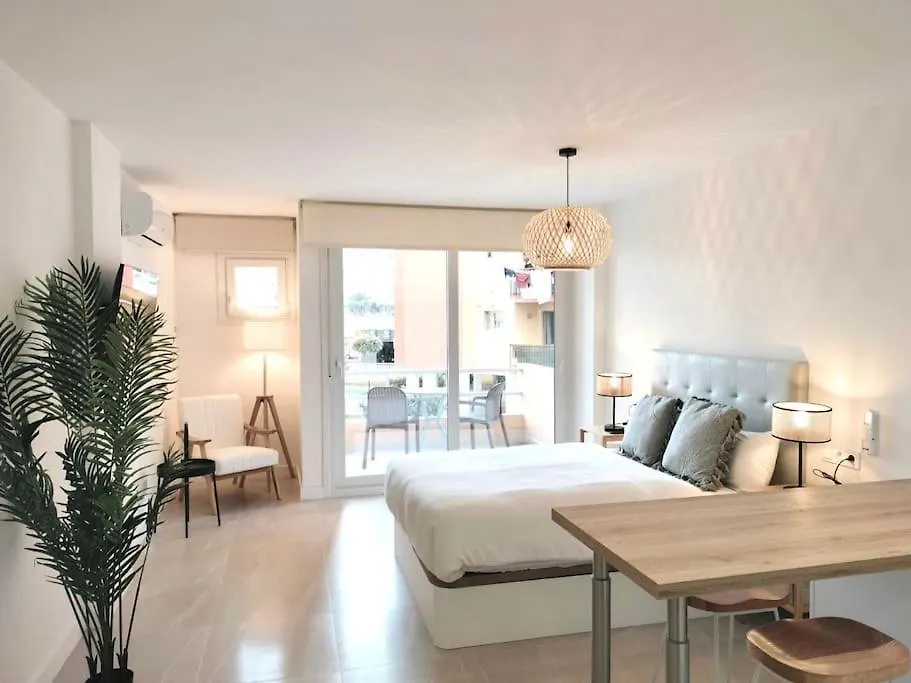 Apartment New Studio, Terrace, Parking, And Pool By 10Tosea Fuengirola