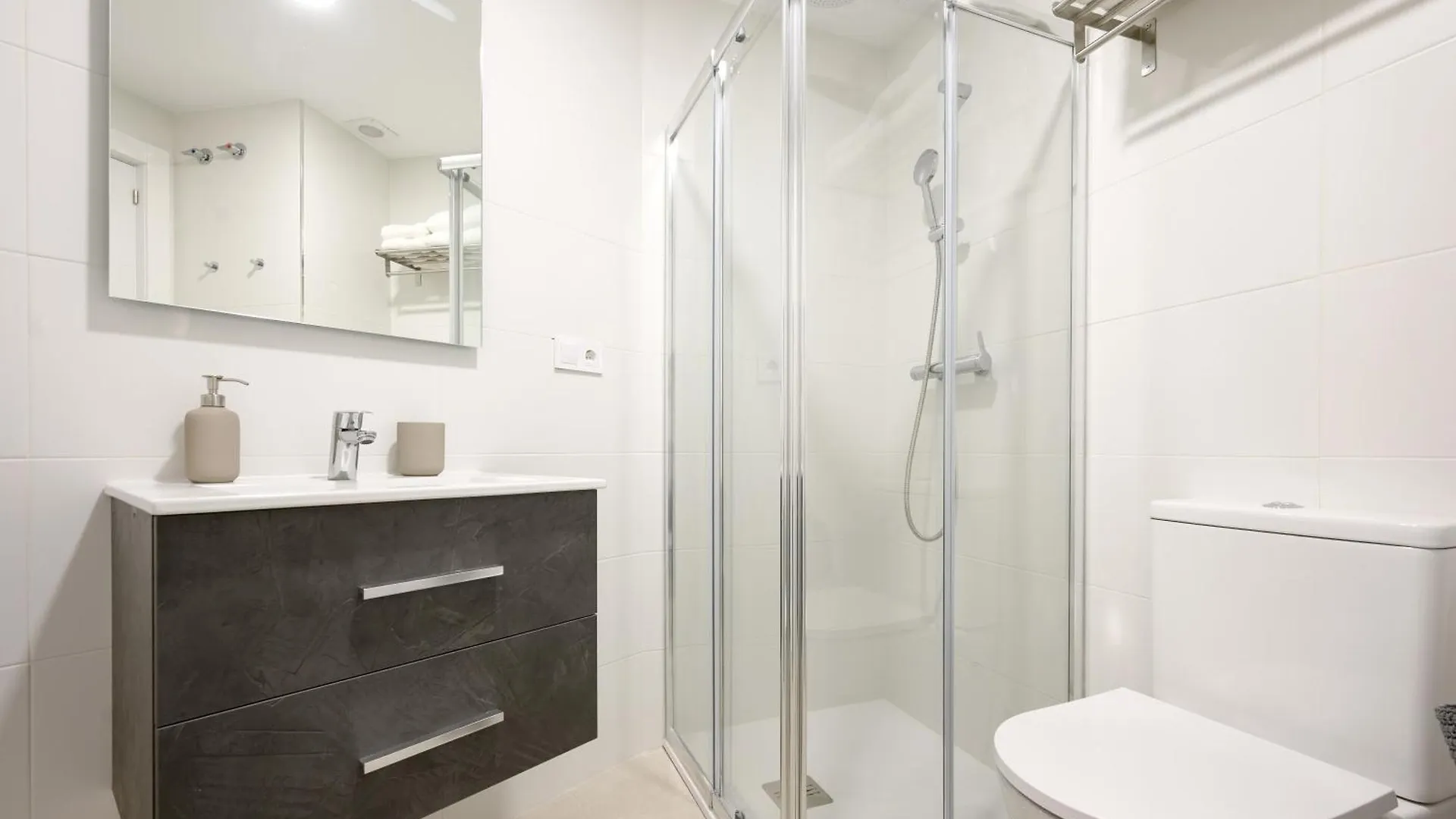New Studio, Terrace, Parking, And Pool By 10Tosea Fuengirola
