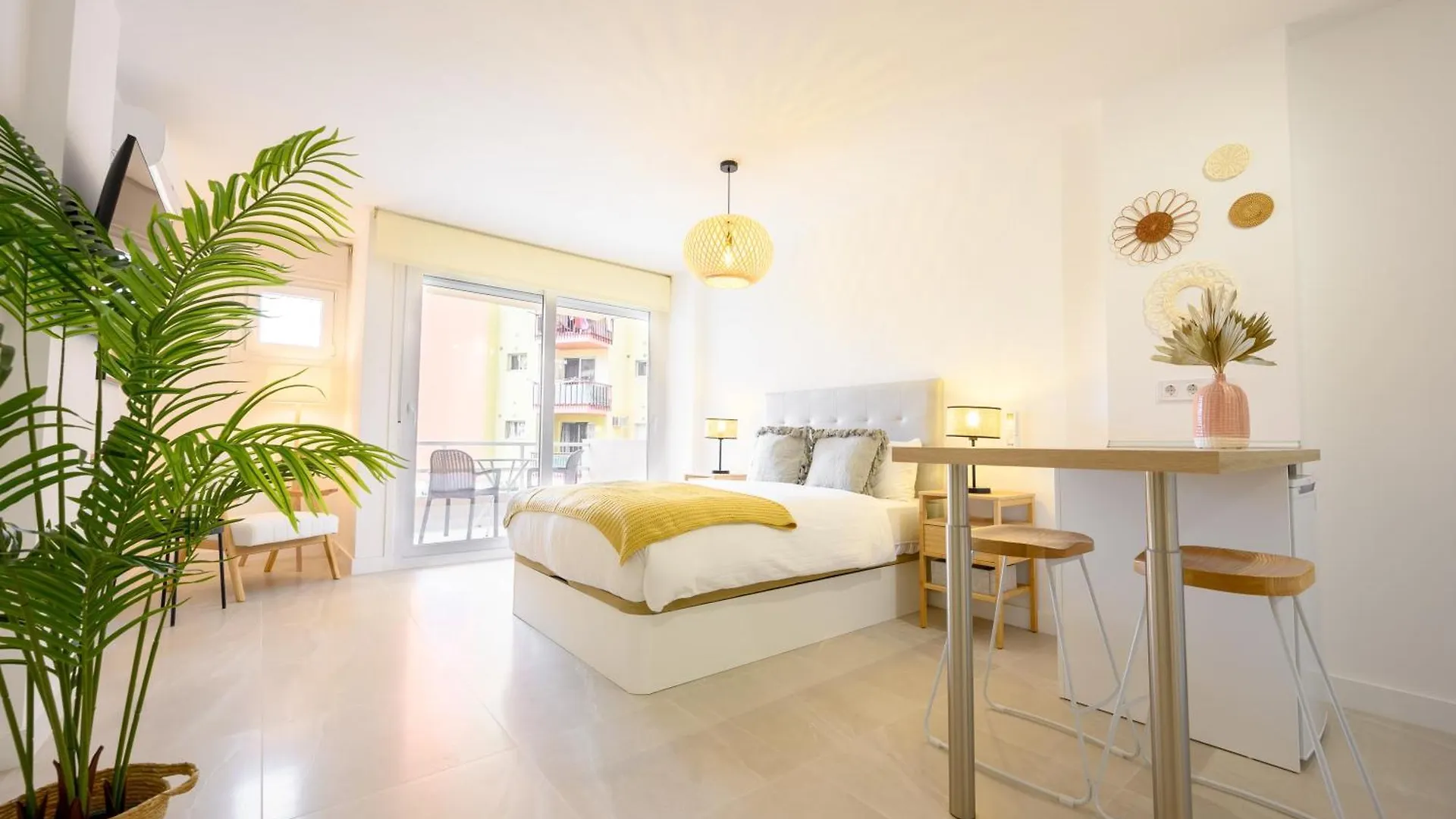 New Studio, Terrace, Parking, And Pool By 10Tosea Fuengirola Spain